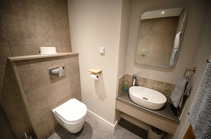 Scorr House self catering accommodation apartments contain modern shower rooms