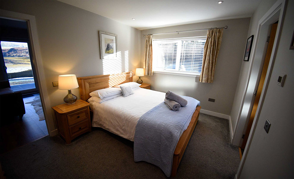 Scorr House self catering accommodation with king sized beds