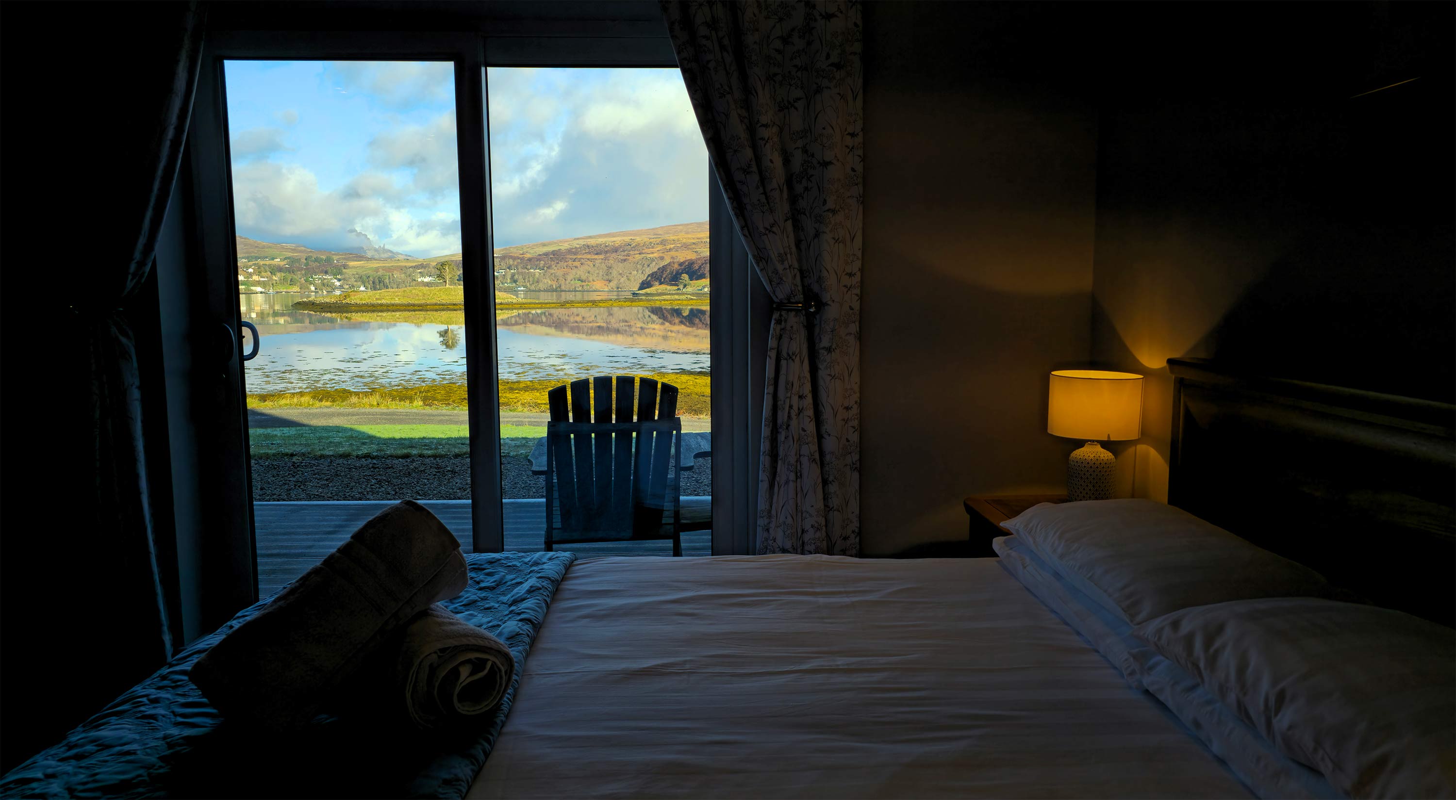 Self catering accommodation with sea views of Loch Portree and King size double bed